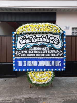 Papan Bunga Duka di Aru Tengah